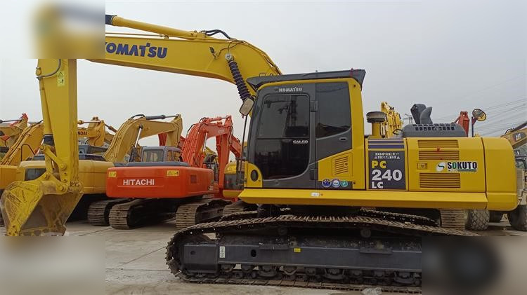 KOMATSU PC240 LC - حفارات زحافة: صور 1 KOMATSU PC240 LC - حفارات زحافة: صور 1