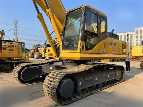 KOMATSU PC350-7 - حفارات زحافة: صور 4 KOMATSU PC350-7 - حفارات زحافة: صور 4