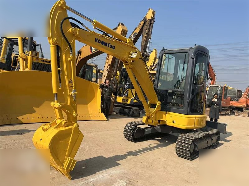 KOMATSU PC35MR - حفارة مصغرة: صور 4 KOMATSU PC35MR - حفارة مصغرة: صور 4