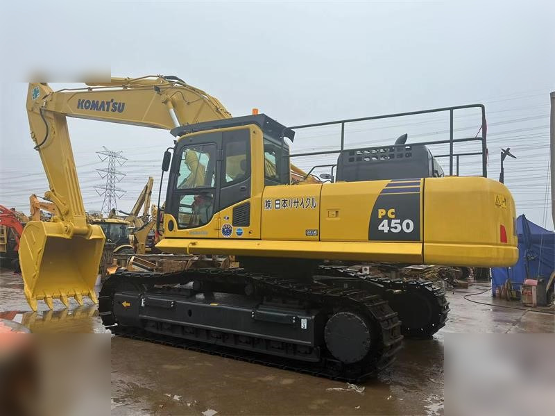 KOMATSU PC450-8 - حفارات زحافة: صور 1 KOMATSU PC450-8 - حفارات زحافة: صور 1
