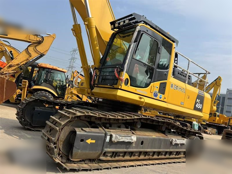 KOMATSU PC450-8 - حفارات زحافة: صور 4 KOMATSU PC450-8 - حفارات زحافة: صور 4