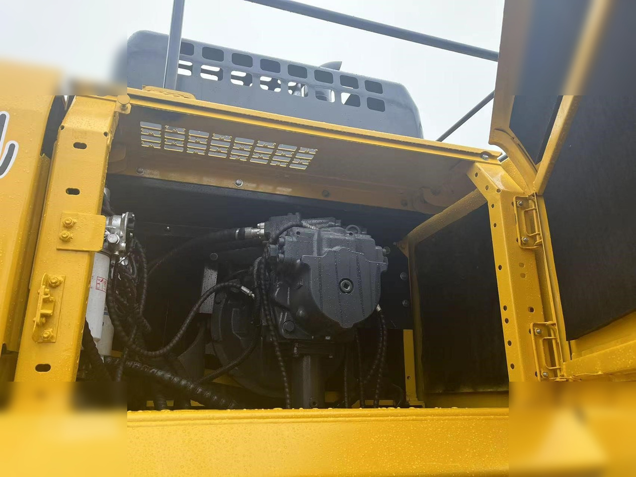 KOMATSU PC450 LC-8 - حفارات زحافة: صور 5 KOMATSU PC450 LC-8 - حفارات زحافة: صور 5