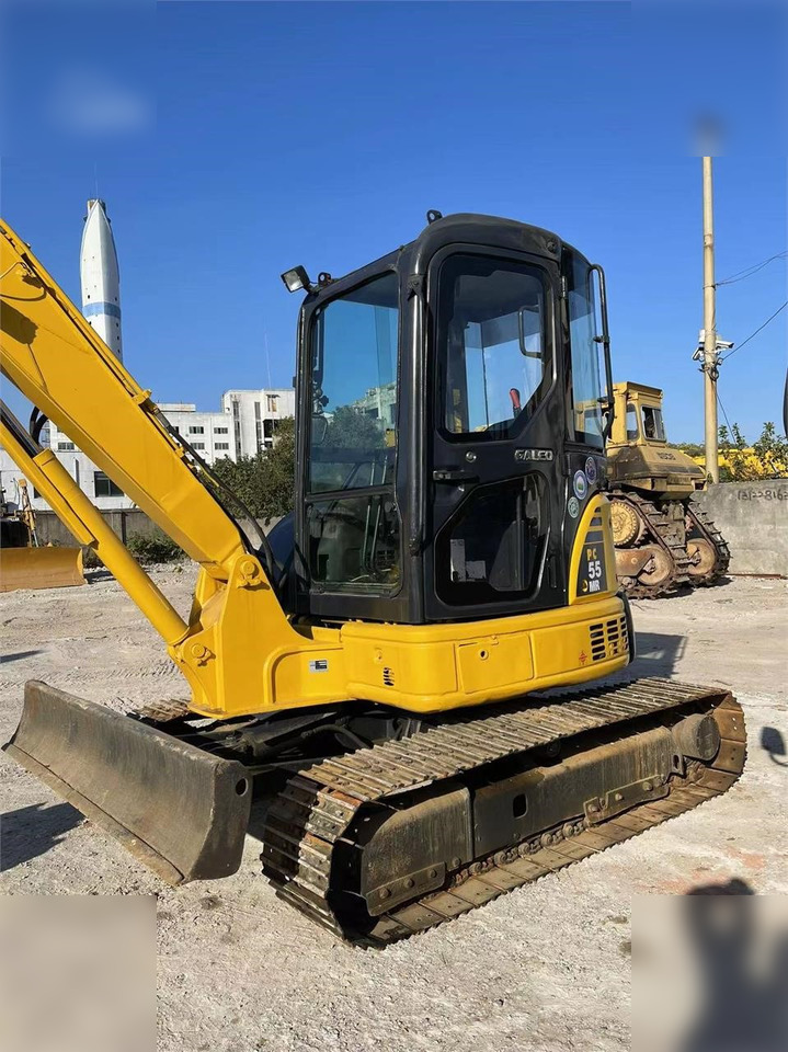 KOMATSU PC55MR-2 - حفارة مصغرة: صور 5 KOMATSU PC55MR-2 - حفارة مصغرة: صور 5