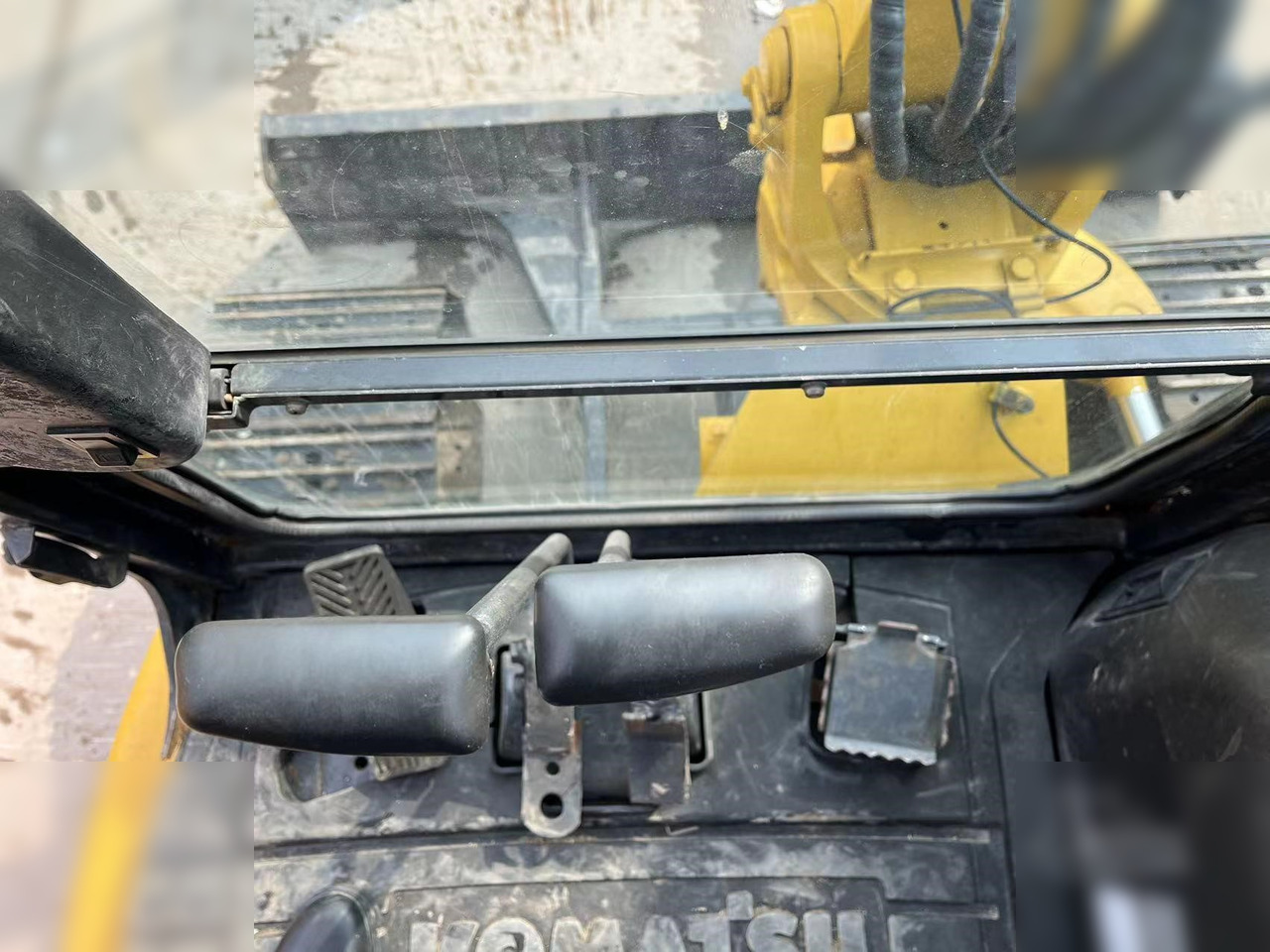 KOMATSU PC55MR-2 - حفارة مصغرة: صور 4 KOMATSU PC55MR-2 - حفارة مصغرة: صور 4