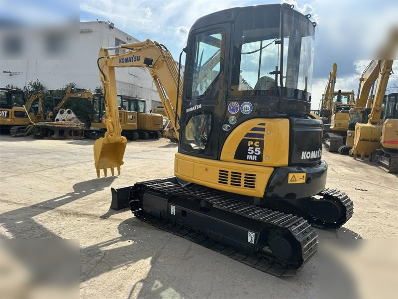 KOMATSU PC55MR-2 - حفارة مصغرة: صور 3 KOMATSU PC55MR-2 - حفارة مصغرة: صور 3