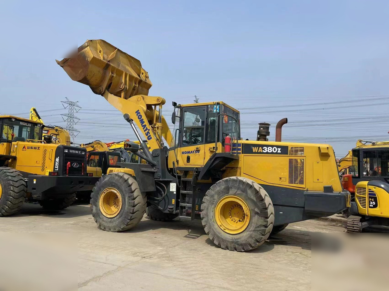 KOMATSU WA380Z-6 - اللودر بعجل: صور 3 KOMATSU WA380Z-6 - اللودر بعجل: صور 3