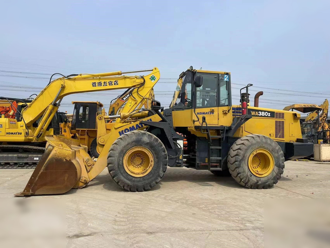 KOMATSU WA380Z-6 - اللودر بعجل: صور 5 KOMATSU WA380Z-6 - اللودر بعجل: صور 5