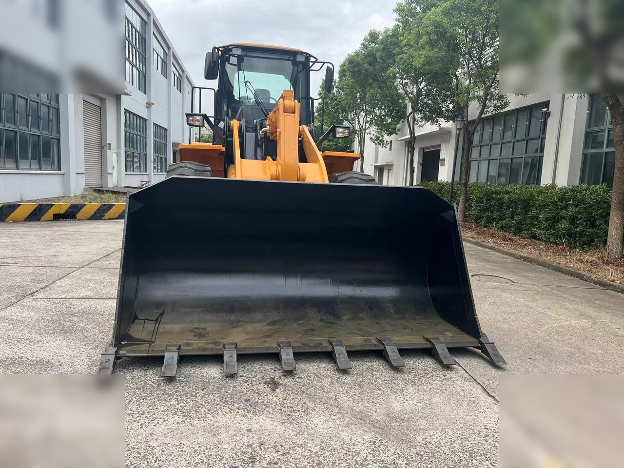 LIUGONG 856H - اللودر بعجل: صور 3 LIUGONG 856H - اللودر بعجل: صور 3