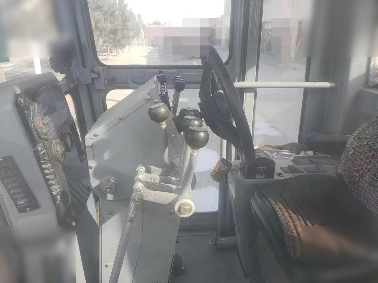 SEM 919 - آلة تسوية الأرض: صور 5 SEM 919 - آلة تسوية الأرض: صور 5