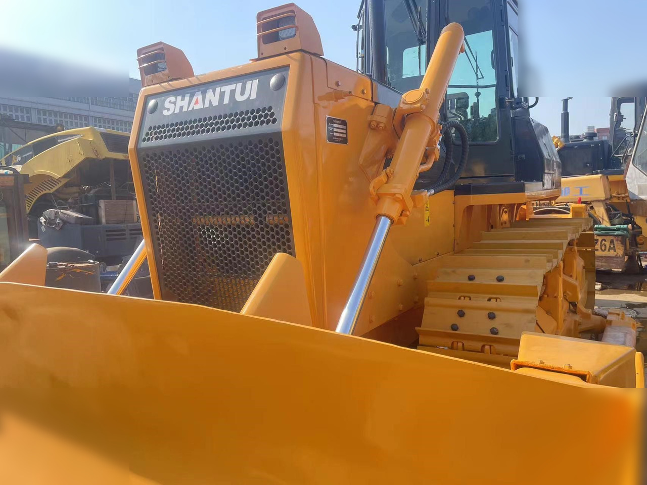 SHANTUI SD16 - بلدوزر: صور 5 SHANTUI SD16 - بلدوزر: صور 5