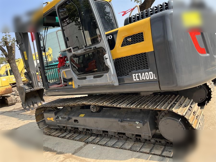 VOLVO EC140DL - حفارات زحافة: صور 2 VOLVO EC140DL - حفارات زحافة: صور 2
