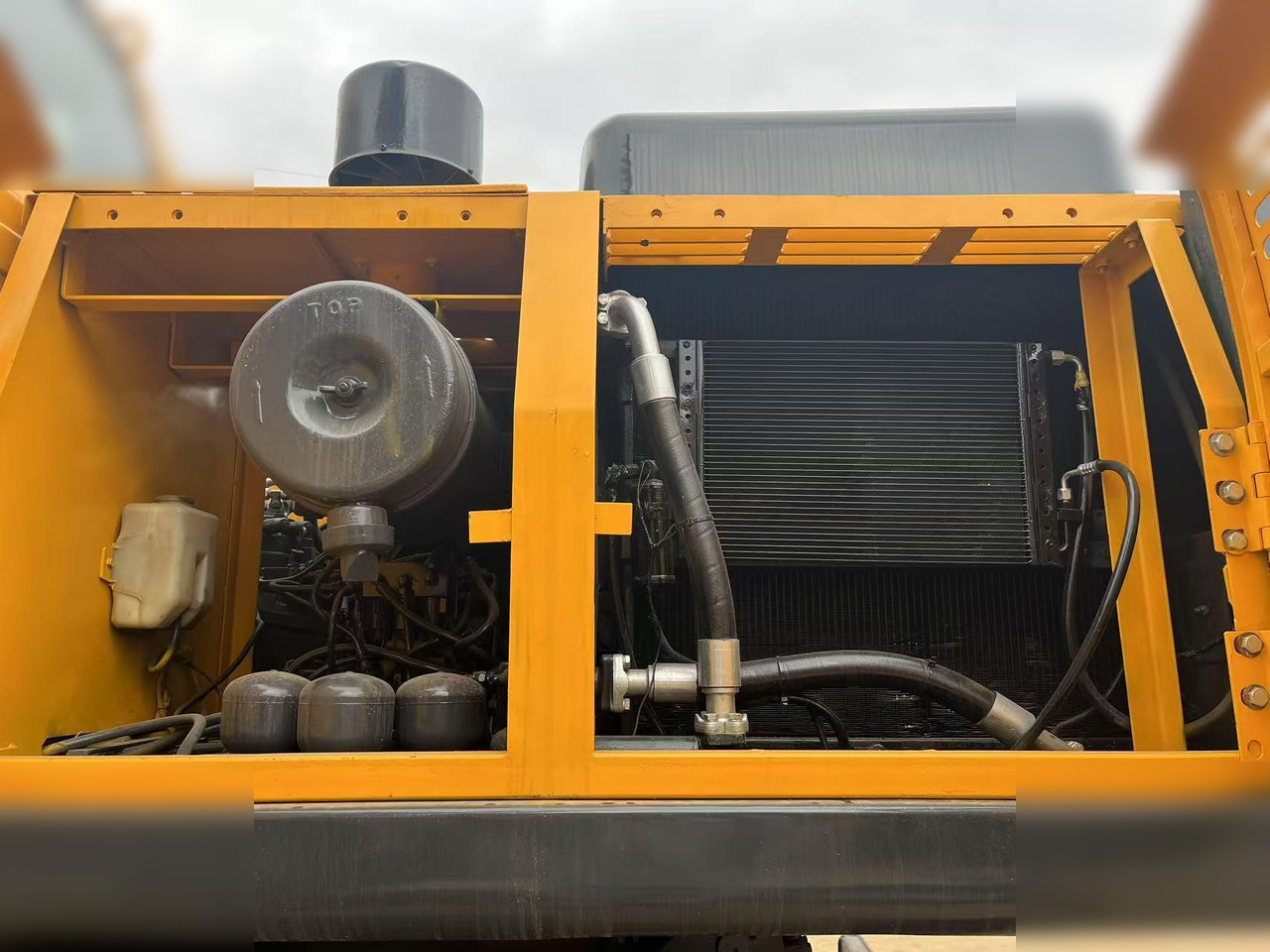 حفارة على عجلات VOLVO EW170: صور 8 حفارة على عجلات VOLVO EW170: صور 8