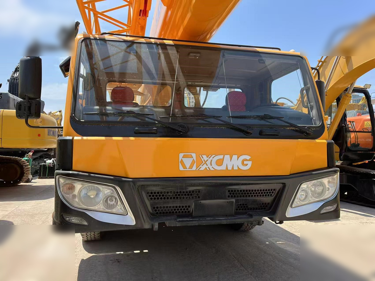 XCMG QY70K - رافعة لجميع التضاريس: صور 4 XCMG QY70K - رافعة لجميع التضاريس: صور 4