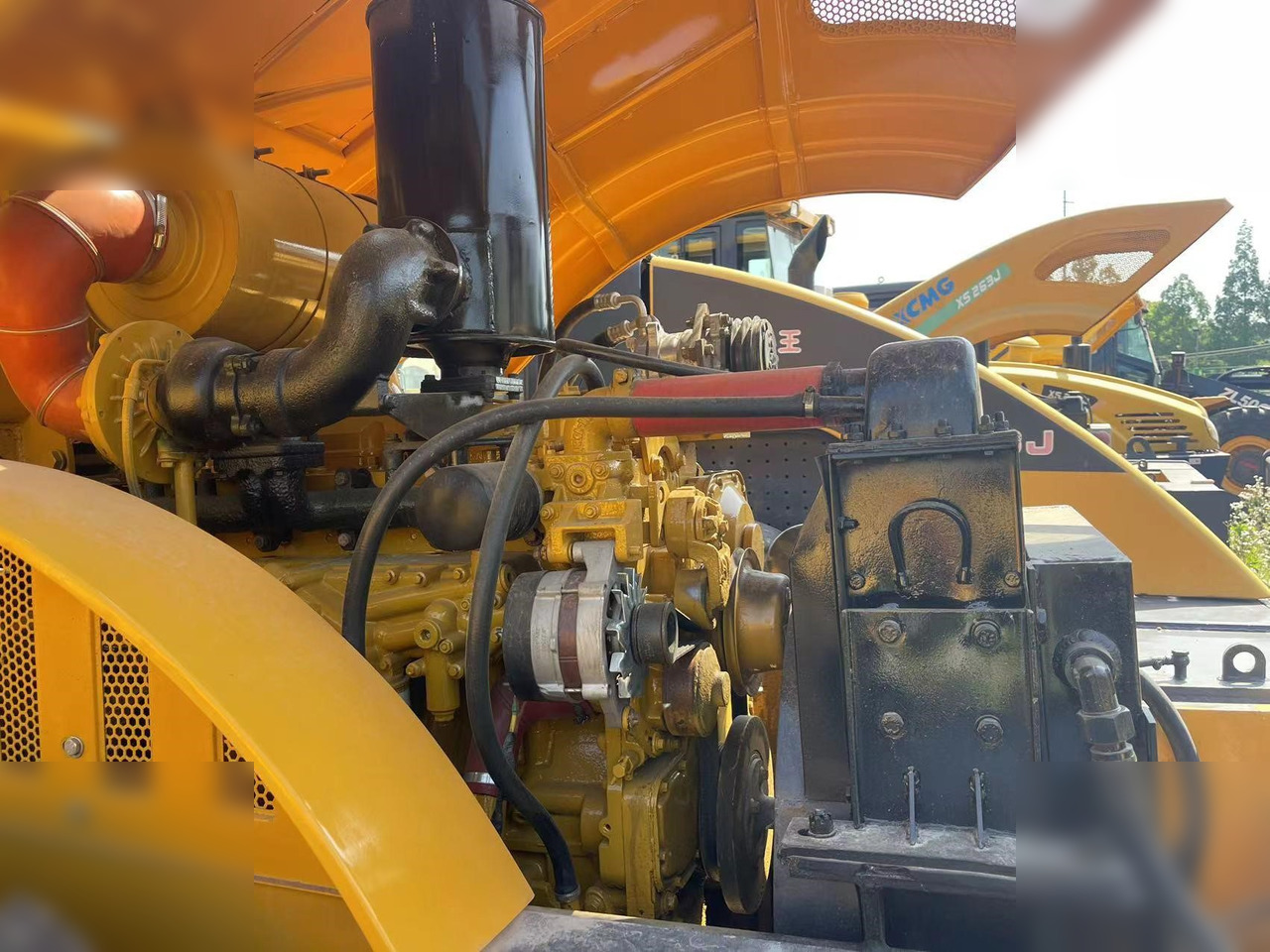 XCMG XS223J - مدحلة: صور 5 XCMG XS223J - مدحلة: صور 5