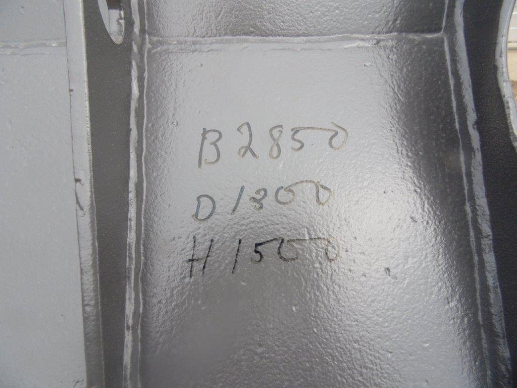 Skopa högtippande stora BM Kraftig modell med nytt - بكت - آلات البناء: صور 3 Skopa högtippande stora BM Kraftig modell med nytt - بكت - آلات البناء: صور 3