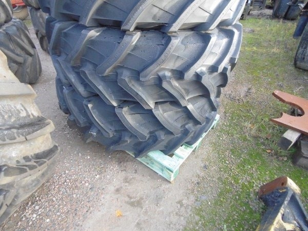 Trelleborg TM600 - الإطارات - آلات البناء: صور 1 Trelleborg TM600 - الإطارات - آلات البناء: صور 1