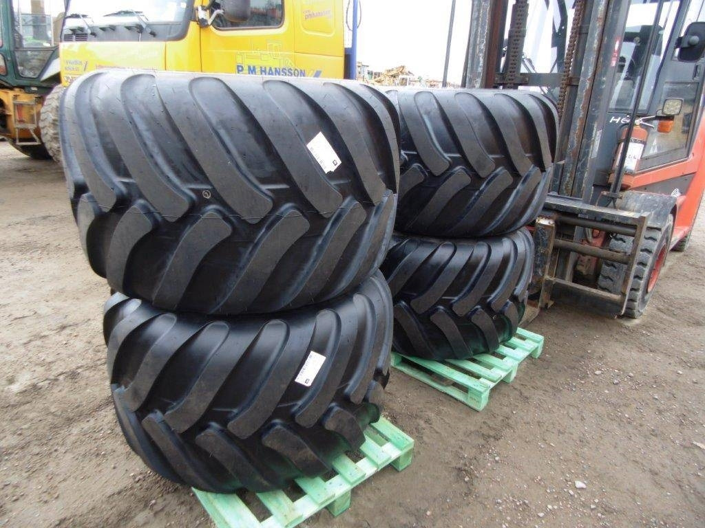 Trelleborg Twin 428 710-40-22,5 med fälg - عجلات - أخرى: صور 2 Trelleborg Twin 428 710-40-22,5 med fälg - عجلات - أخرى: صور 2