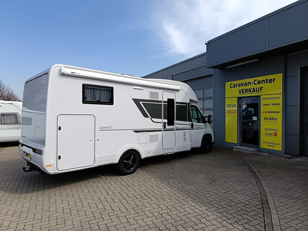 Adria Coral ALL-IN 650 DL*LUFTFEDERUNG HA*SOLAR*SOFORT - موتر هوم شبه متكامل: صور 4 Adria Coral ALL-IN 650 DL*LUFTFEDERUNG HA*SOLAR*SOFORT - موتر هوم شبه متكامل: صور 4