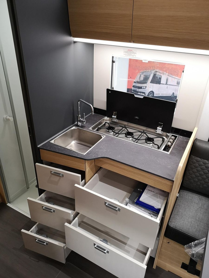 موتر هوم شبه متكامل Adria Coral ALL-IN 650 DL*SOLAR*MARKISE*NAVI*SOFORT*: صور 15 موتر هوم شبه متكامل Adria Coral ALL-IN 650 DL*SOLAR*MARKISE*NAVI*SOFORT*: صور 15