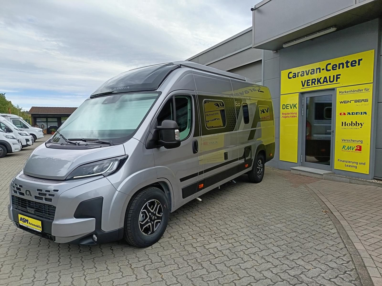 Adria Twin "60Y" 640 SGX 4,25MAXI*JUBILEE*AUFSTELLDACH - كرفان فان: صور 3 Adria Twin "60Y" 640 SGX 4,25MAXI*JUBILEE*AUFSTELLDACH - كرفان فان: صور 3