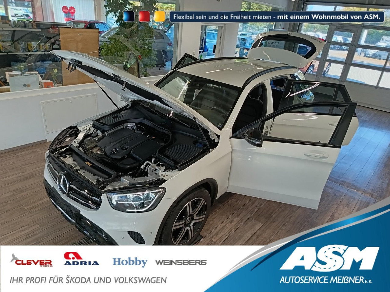 Mercedes-Benz GLC 220d AMG Line 4MATIC*AHK*NAVI*LED*R-KAM*DAB* - سيارة دفع رباعي: صور 1 Mercedes-Benz GLC 220d AMG Line 4MATIC*AHK*NAVI*LED*R-KAM*DAB* - سيارة دفع رباعي: صور 1