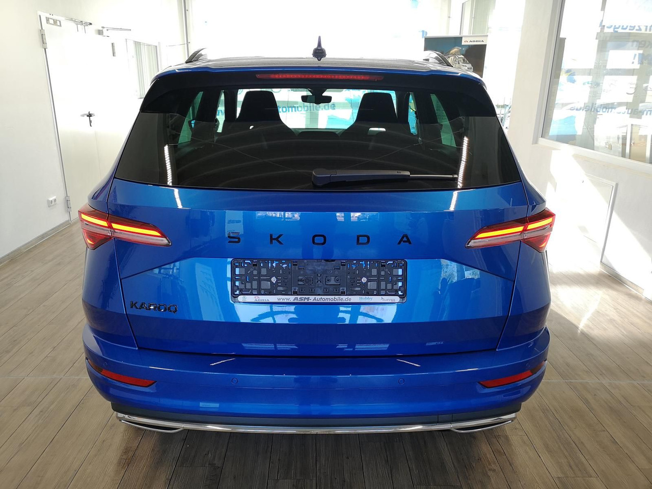 Skoda Karoq Sportline 1,5 TSI DSG*AHK*360°5J.GARANTIE* - سيارة دفع رباعي: صور 5 Skoda Karoq Sportline 1,5 TSI DSG*AHK*360°5J.GARANTIE* - سيارة دفع رباعي: صور 5