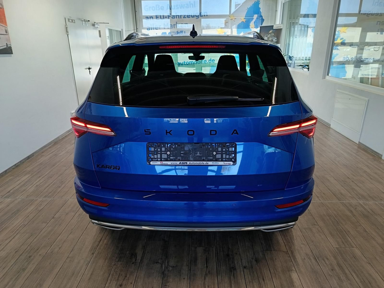 Skoda Karoq Sportline 1,5TSI DSG*AHK*360°*5J.GARANTIE* - سيارة دفع رباعي: صور 5 Skoda Karoq Sportline 1,5TSI DSG*AHK*360°*5J.GARANTIE* - سيارة دفع رباعي: صور 5