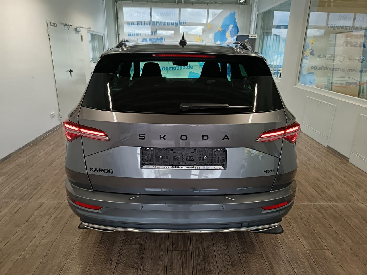 Skoda Karoq Sportline 2,0 TDI 4x4*AHK*PSD*STD.HZG*DCC* - سيارة دفع رباعي: صور 5 Skoda Karoq Sportline 2,0 TDI 4x4*AHK*PSD*STD.HZG*DCC* - سيارة دفع رباعي: صور 5