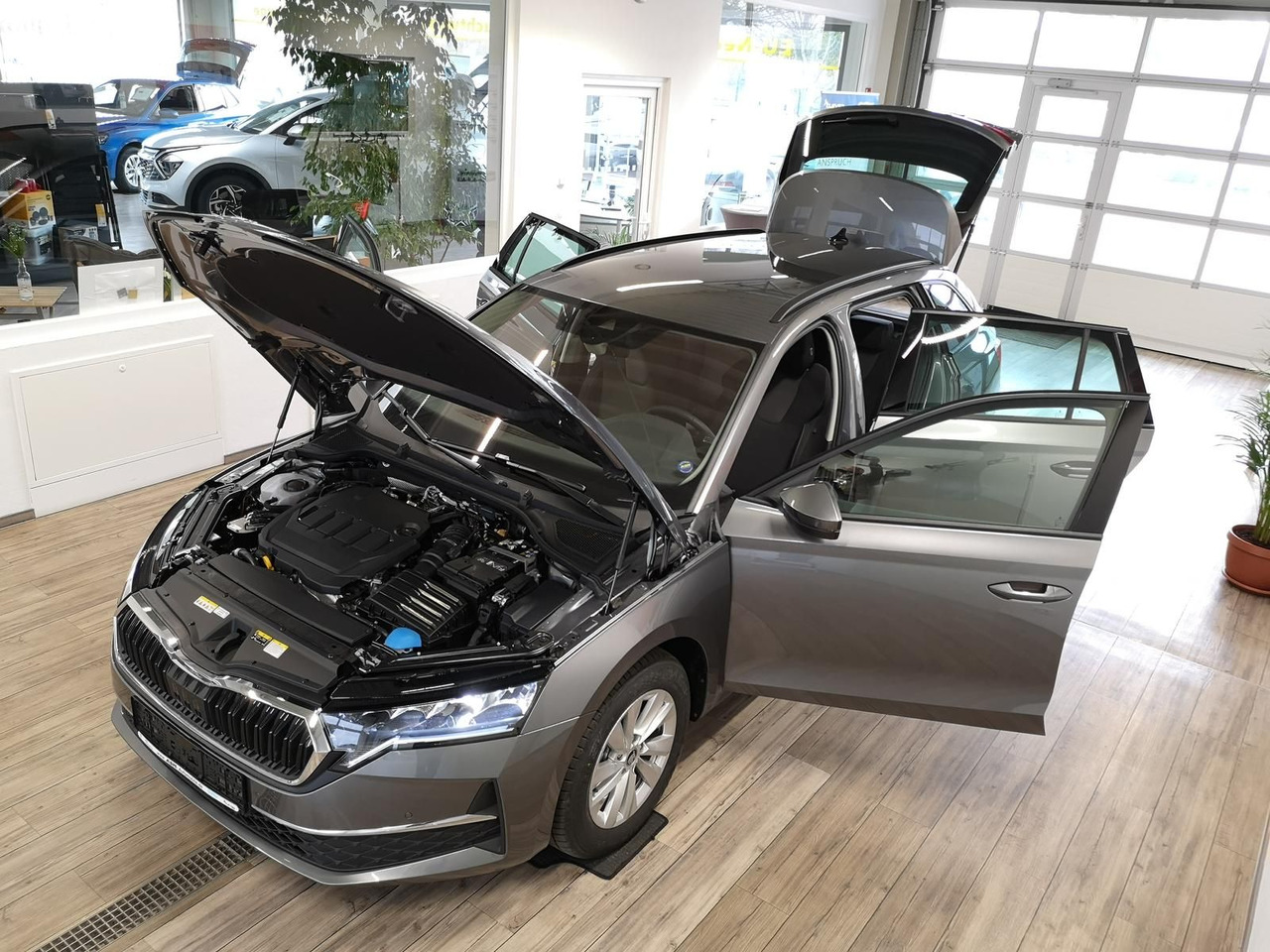 Skoda Octavia Combi Selection DSG*LED*ACC*WINTERPAKET* - سيارة: صور 2 Skoda Octavia Combi Selection DSG*LED*ACC*WINTERPAKET* - سيارة: صور 2