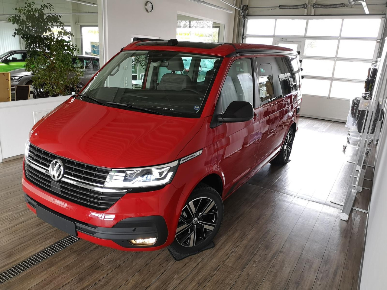 Volkswagen T6.1 California Coast DSG*SONDERZINSAKTION 3,99% - كرفان فان: صور 4 Volkswagen T6.1 California Coast DSG*SONDERZINSAKTION 3,99% - كرفان فان: صور 4