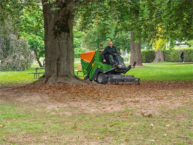 Amazone Profihopper 4WDi 1250 Smartline - جزازة المروج: صور 3 Amazone Profihopper 4WDi 1250 Smartline - جزازة المروج: صور 3