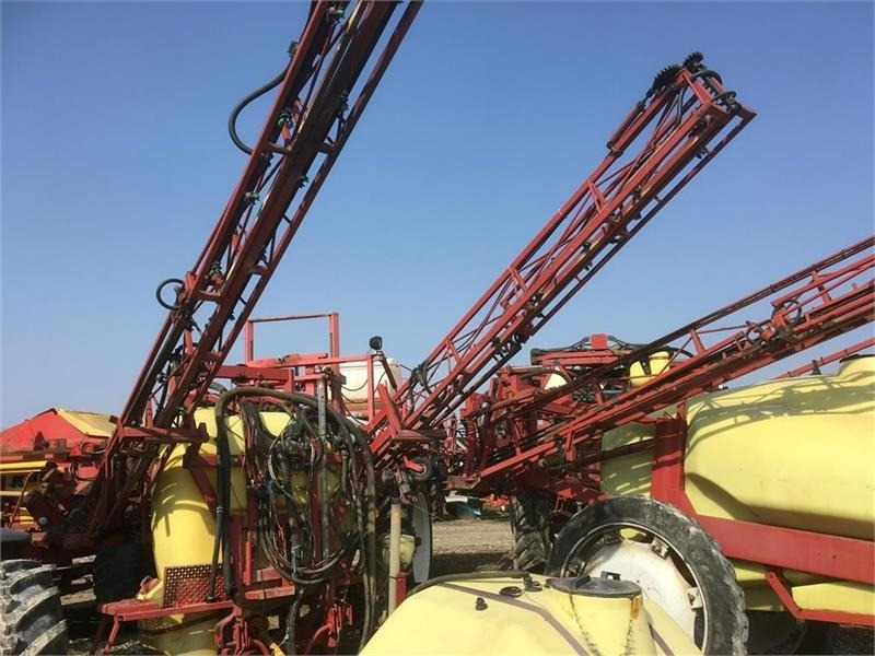 Hardi Mega 1200L 21m LPZ - آلة الرش المقطورة: صور 1 Hardi Mega 1200L 21m LPZ - آلة الرش المقطورة: صور 1