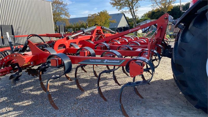 Kverneland TURBO 5000 Foldbar - الأمشاط الزراعية: صور 1 Kverneland TURBO 5000 Foldbar - الأمشاط الزراعية: صور 1