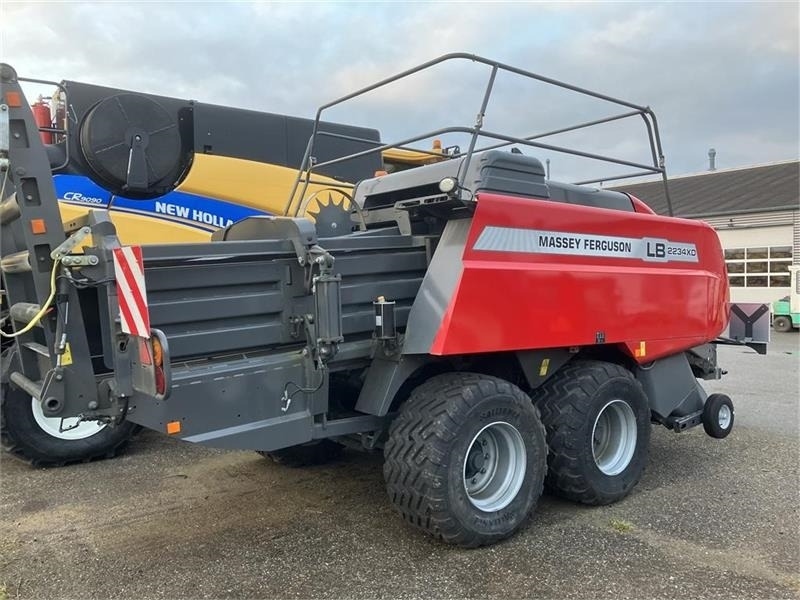 Massey Ferguson 2234 XDTP - مكبس البالات المستطيله: صور 2 Massey Ferguson 2234 XDTP - مكبس البالات المستطيله: صور 2