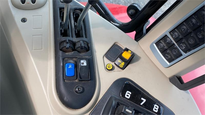 Massey Ferguson 7718S Dyna 6 Efficient inkl. FL4327 Frontlæsser - جرار: صور 5 Massey Ferguson 7718S Dyna 6 Efficient inkl. FL4327 Frontlæsser - جرار: صور 5