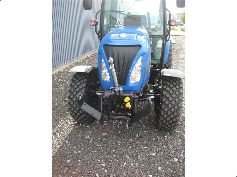 New Holland Boomer 55 inkl. Frontlift og PTO - Stage V - جرار: صور 3 New Holland Boomer 55 inkl. Frontlift og PTO - Stage V - جرار: صور 3