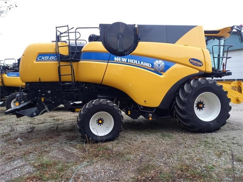 New Holland CX8.80 SLH med 25 fods Varifeed - حصادة شاملة: صور 3 New Holland CX8.80 SLH med 25 fods Varifeed - حصادة شاملة: صور 3