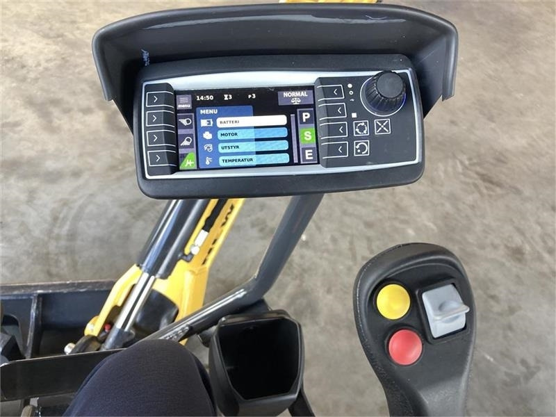 New Holland E15x Elektrisk - حفارة مصغرة: صور 5 New Holland E15x Elektrisk - حفارة مصغرة: صور 5
