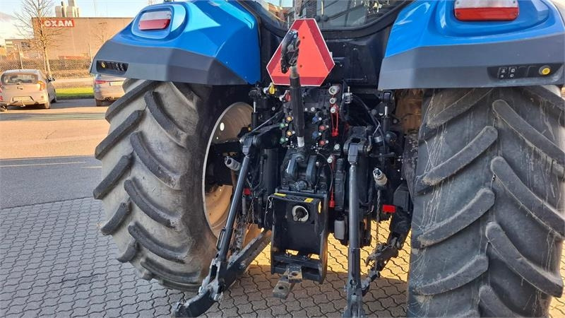 New Holland T7.270 Autocommand New Generation - جرار: صور 4 New Holland T7.270 Autocommand New Generation - جرار: صور 4