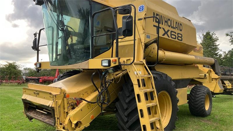 New Holland TX68 FSH - حصادة شاملة: صور 1 New Holland TX68 FSH - حصادة شاملة: صور 1