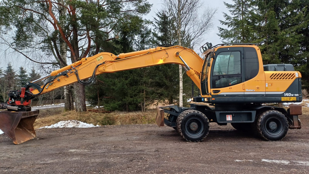 Hyundai Robex 140W-9A - حفارة على عجلات: صور 2 Hyundai Robex 140W-9A - حفارة على عجلات: صور 2