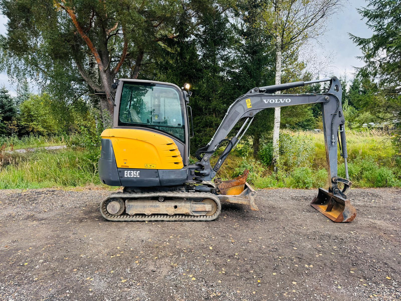 VOLVO EC35C - حفارة مصغرة: صور 5 VOLVO EC35C - حفارة مصغرة: صور 5
