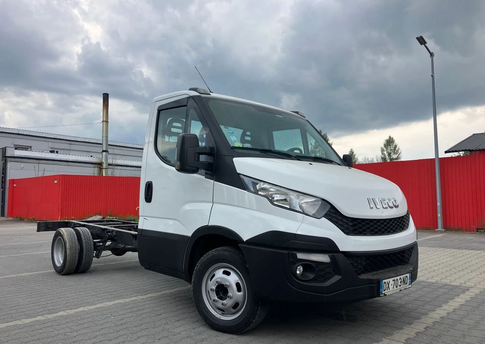 Iveco DAILY 35C13 ramo do zabudowy kiper wywrotka - الشاسيه شاحنة: صور 2 Iveco DAILY 35C13 ramo do zabudowy kiper wywrotka - الشاسيه شاحنة: صور 2