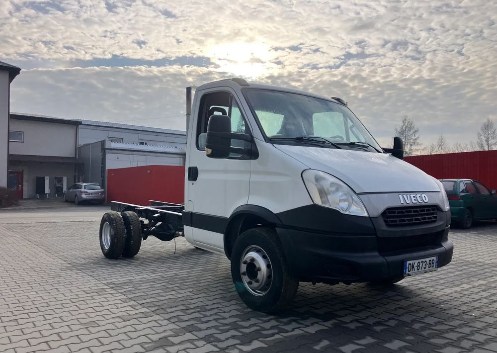 Iveco DAILY 70C17 RAMO DO ZABUDOWY,super stan - الشاسيه شاحنة: صور 1 Iveco DAILY 70C17 RAMO DO ZABUDOWY,super stan - الشاسيه شاحنة: صور 1