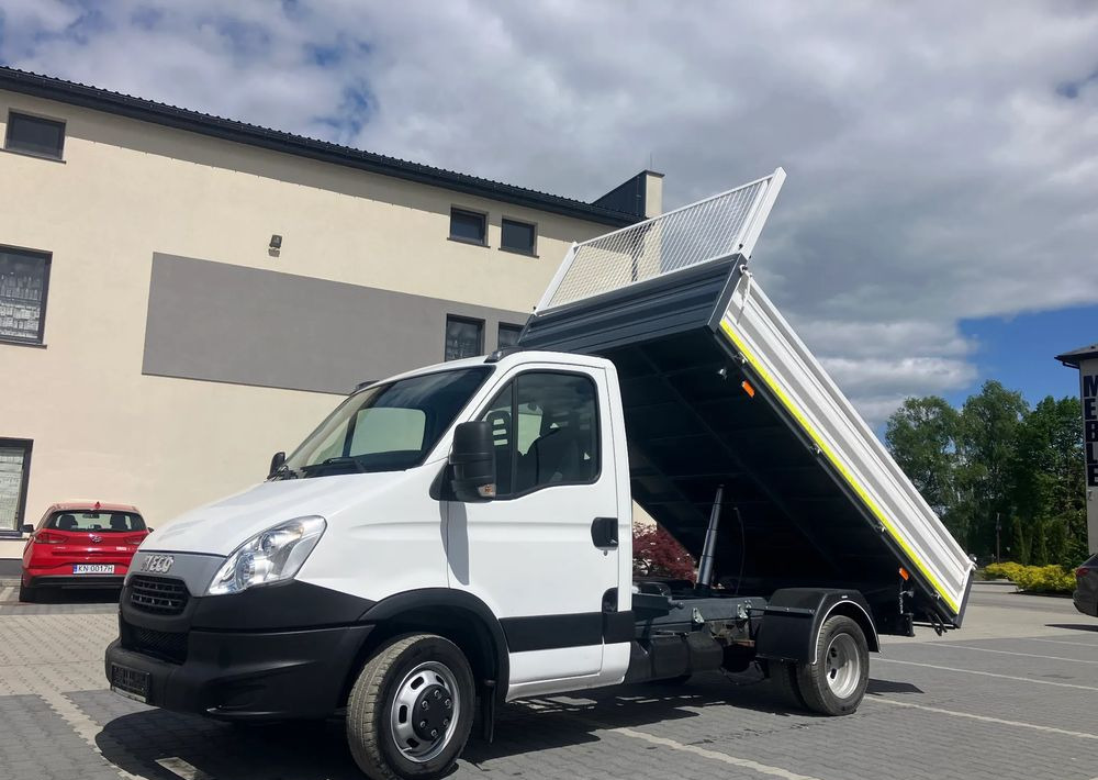 Iveco Iveco daily 35C13 wywrotka solidny kiper - قلاب صغير: صور 1 Iveco Iveco daily 35C13 wywrotka solidny kiper - قلاب صغير: صور 1