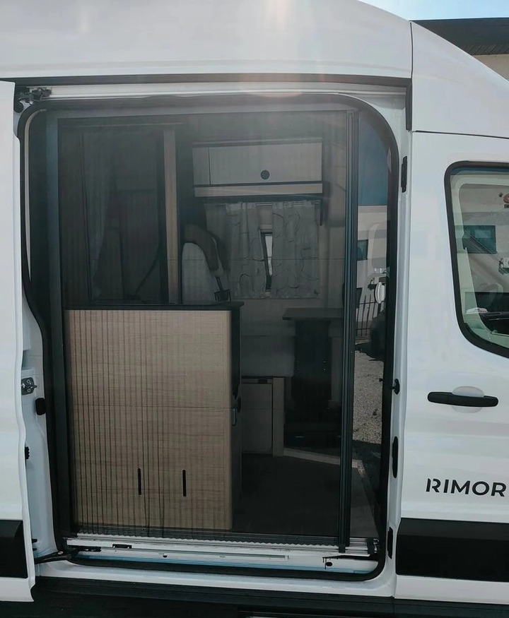 FORD Rimor NEW Ford Van 238 Truma Diesel Roller Shutters Remis AUTOMAT - كرفان فان: صور 5 FORD Rimor NEW Ford Van 238 Truma Diesel Roller Shutters Remis AUTOMAT - كرفان فان: صور 5