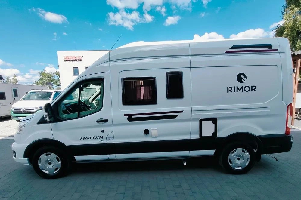 FORD Rimor NEW Ford Van 238 Truma Diesel Roller Shutters Remis AUTOMAT - كرفان فان: صور 3 FORD Rimor NEW Ford Van 238 Truma Diesel Roller Shutters Remis AUTOMAT - كرفان فان: صور 3