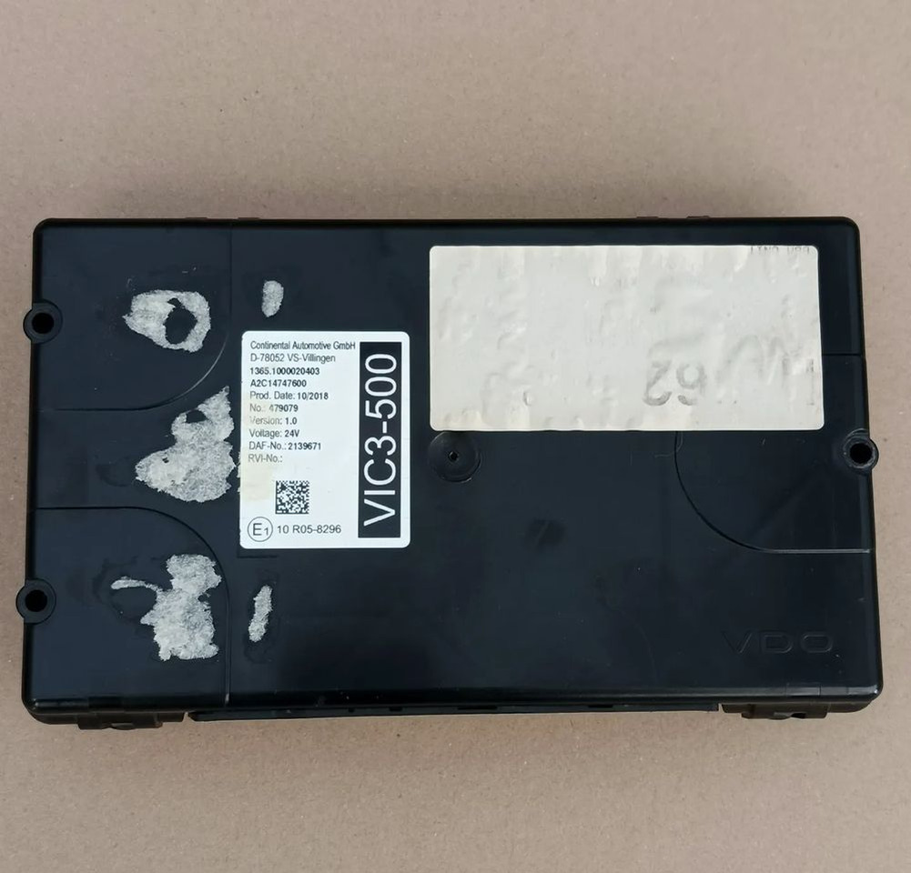 DAF XF 106 EURO 6 MX13 KOMPUTER STEROWNIK MODUŁ VIC3-500 2137691 - كتلة التحكم - شاحنة: صور 1 DAF XF 106 EURO 6 MX13 KOMPUTER STEROWNIK MODUŁ VIC3-500 2137691 - كتلة التحكم - شاحنة: صور 1