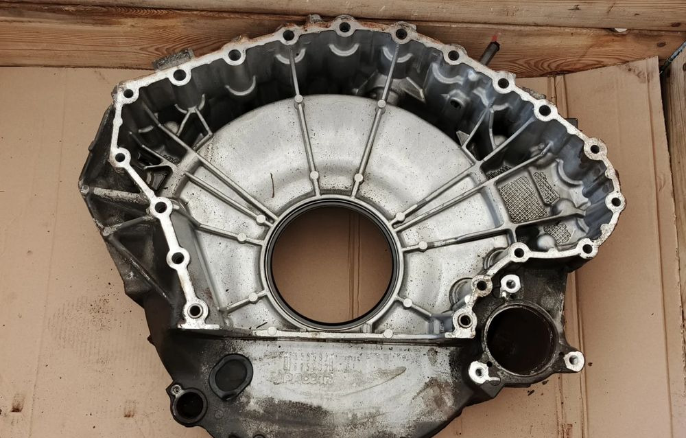 DAF XF 106 EURO 6 MX13 OBUDOWA SPRZĘGŁA - المحرك - شاحنة: صور 1 DAF XF 106 EURO 6 MX13 OBUDOWA SPRZĘGŁA - المحرك - شاحنة: صور 1