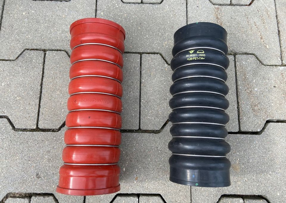 Guma chłodnicy MAN TGX TGS TG3 NOWA łącznik - المشعاع - شاحنة: صور 1 Guma chłodnicy MAN TGX TGS TG3 NOWA łącznik - المشعاع - شاحنة: صور 1